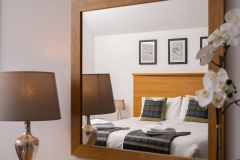 Lodge-4-Bedroom-Mirror