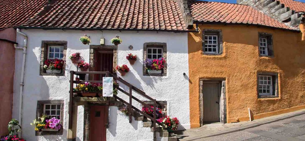 Colourful houses in Culross